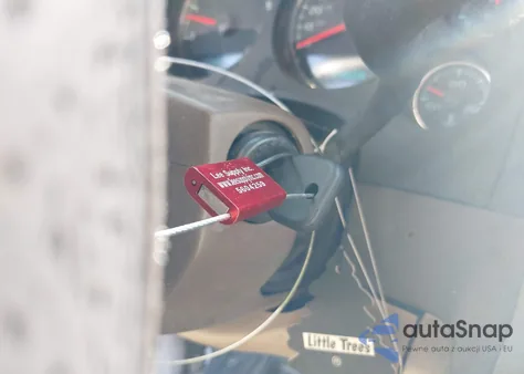 2011 Chevrolet Tahoe Ls из США, поврежденный, VIN 1GNSCAE02BR381306